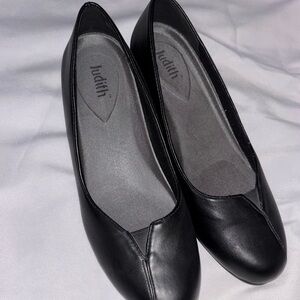 Judith Black Wedge Shoes Women’s Size 8 Man-Made Materials NWOB